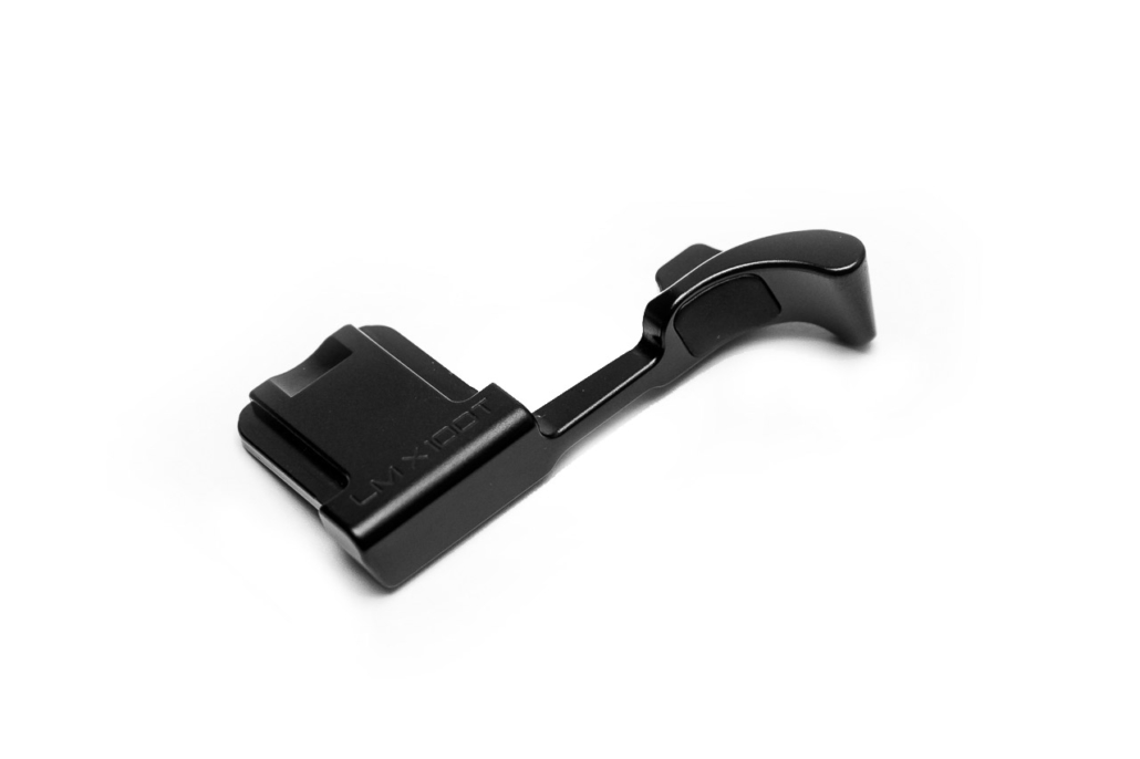 Lensmate Thumbrest on Fujifilm X100T.