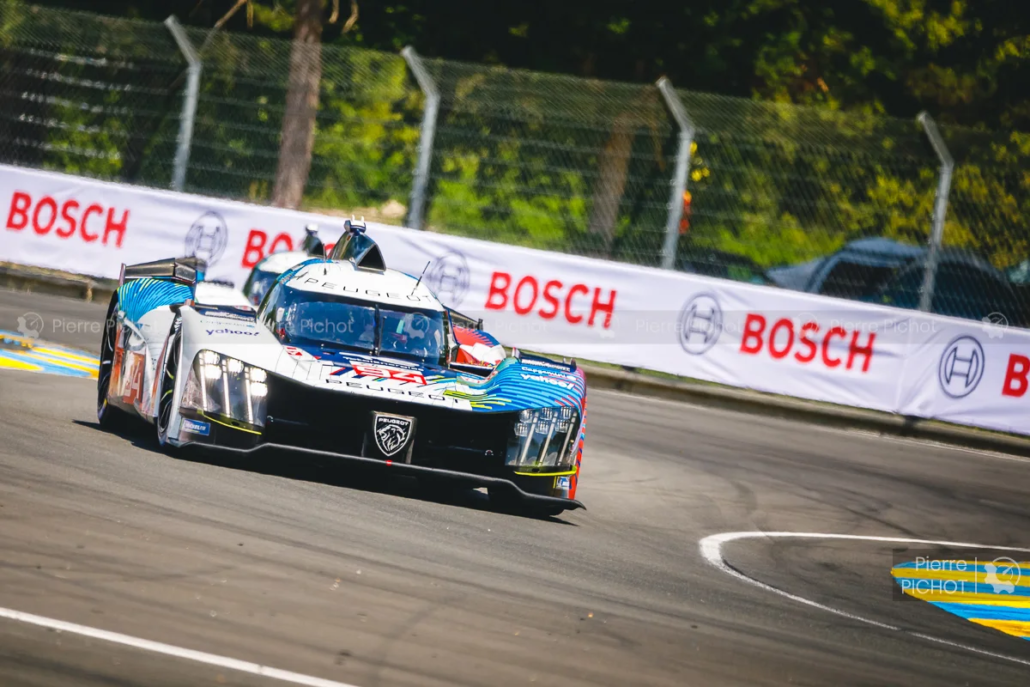 PEUGEOT TOTALENERGIES (FRA), Loic Duval (FRA), Gustavo Menezes (USA), Nico Müller (CHE), Peugeot 9X8